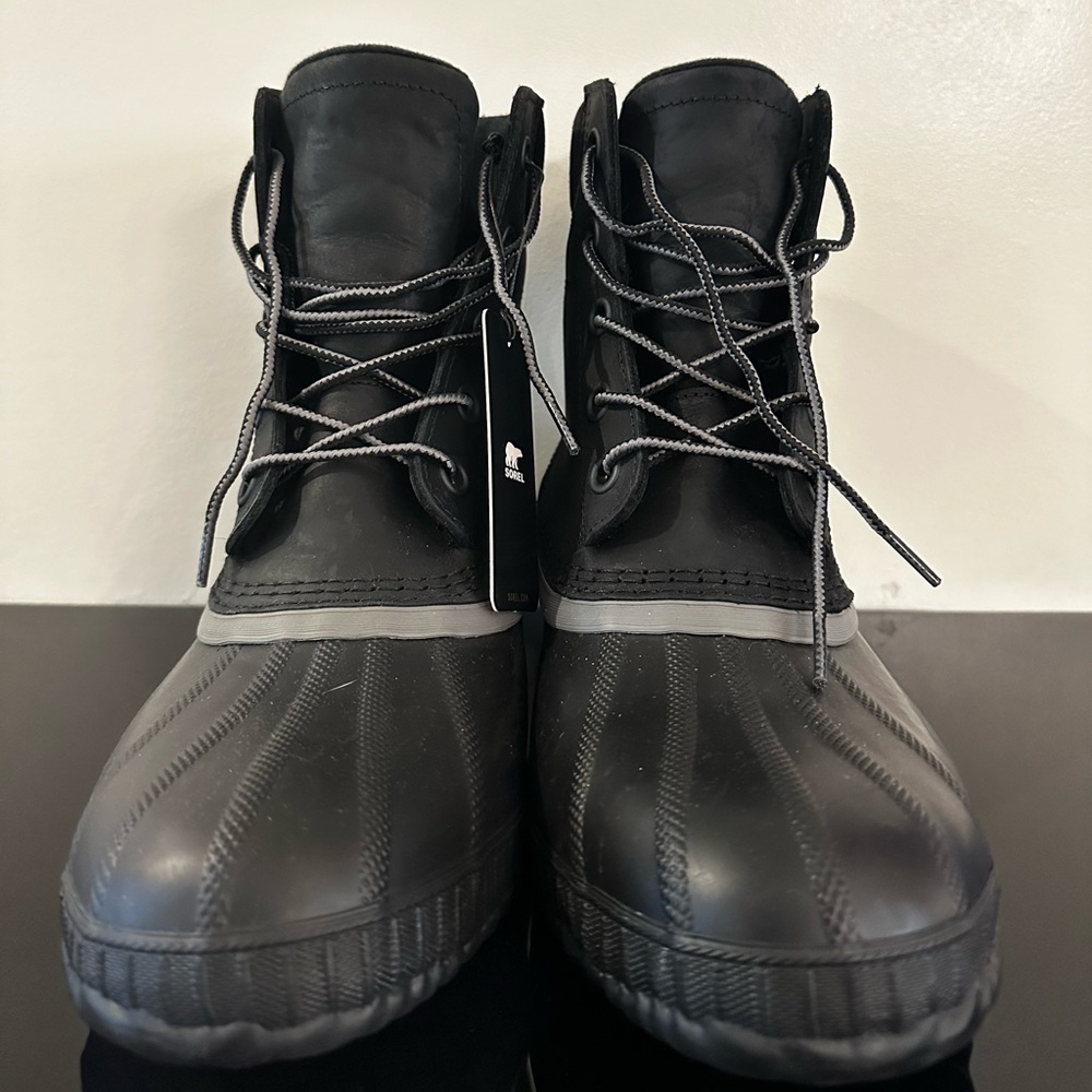 NEW Men’s Sorel Ugg Waterproof Boots